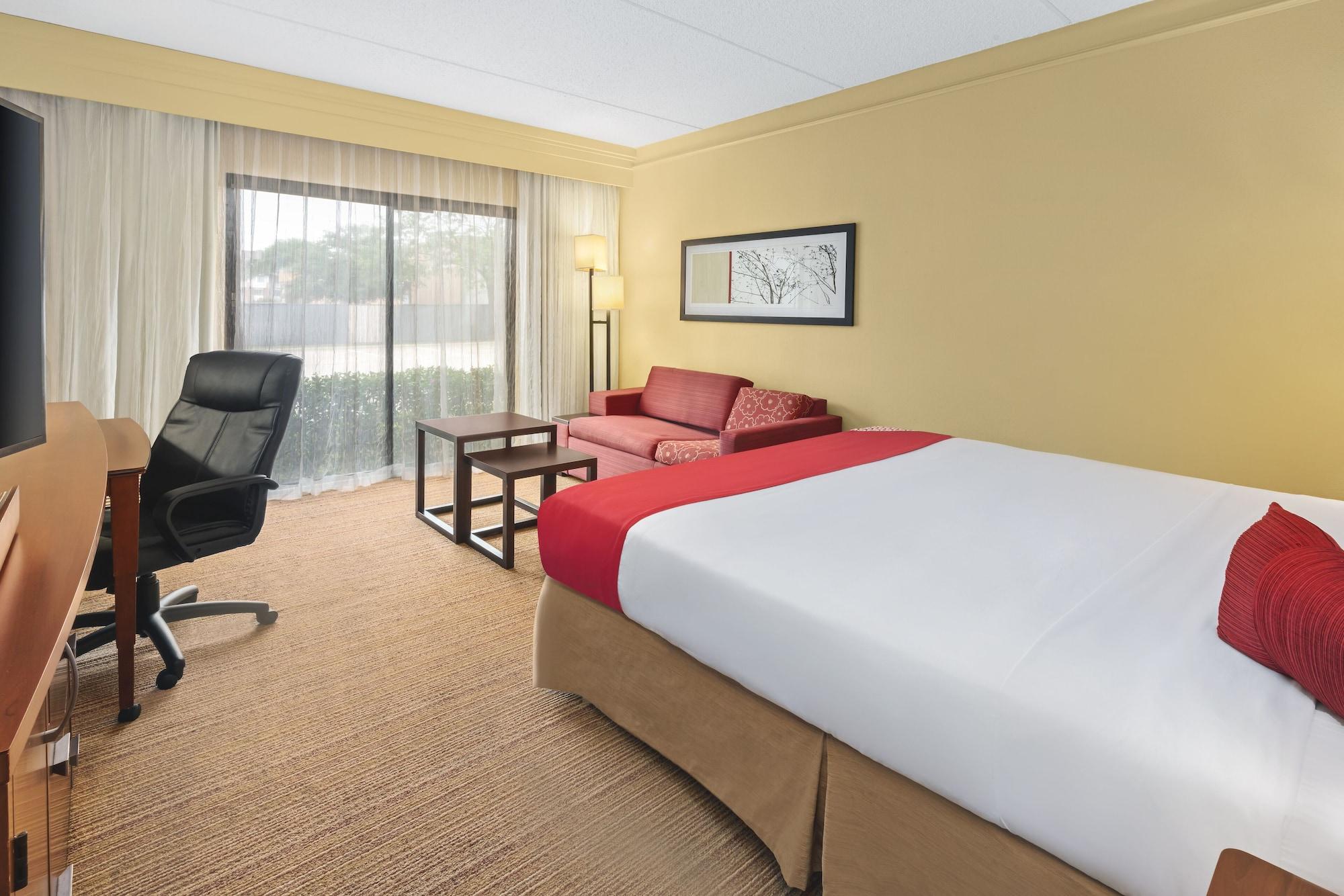 Country Inn & Suites By Radisson, Dallas-Love Field Exterior photo