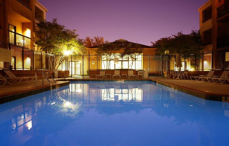 Country Inn & Suites By Radisson, Dallas-Love Field Exterior photo